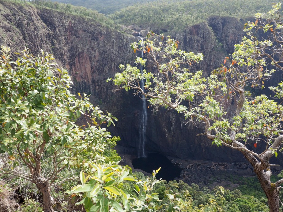 Wallaman Falls